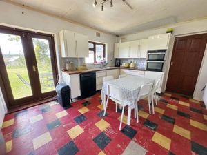 Photo 16- click for photo gallery